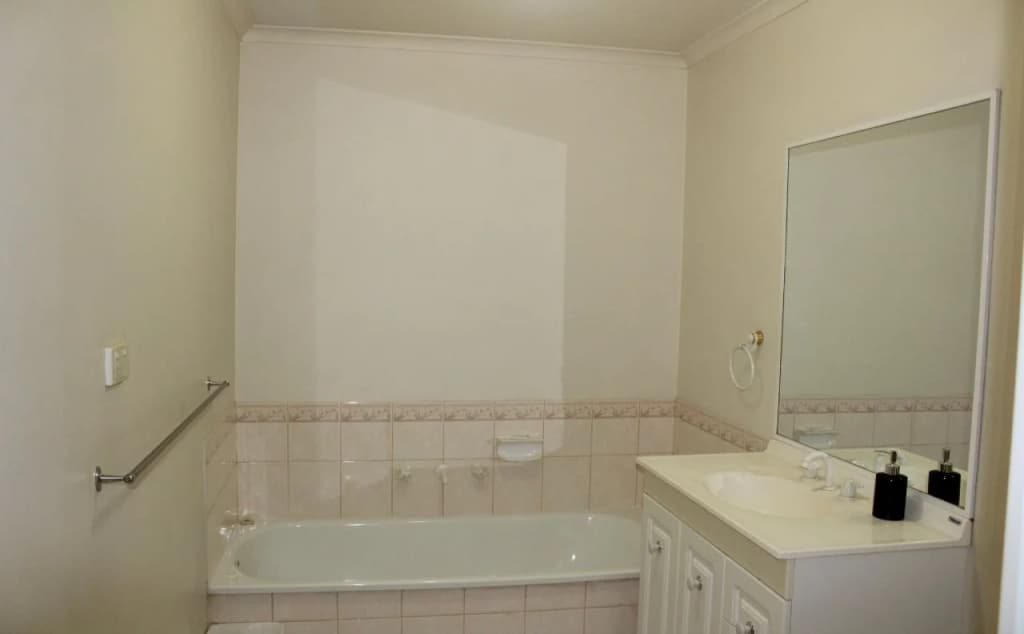 Ringwood Bardia Apartment - photo 6
