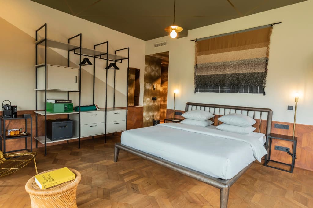 Hotel V Fizeaustraat - photo 3