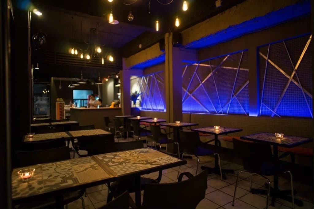 202 Hotel & Restaurant - photo 3