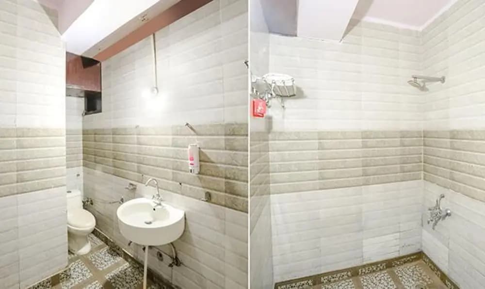 Fabhotel The Lazeez - photo 9