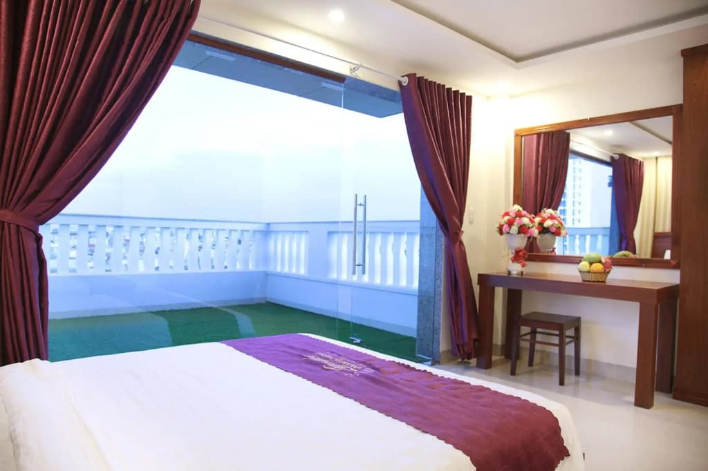 Lavender Danang Hotel - photo 6