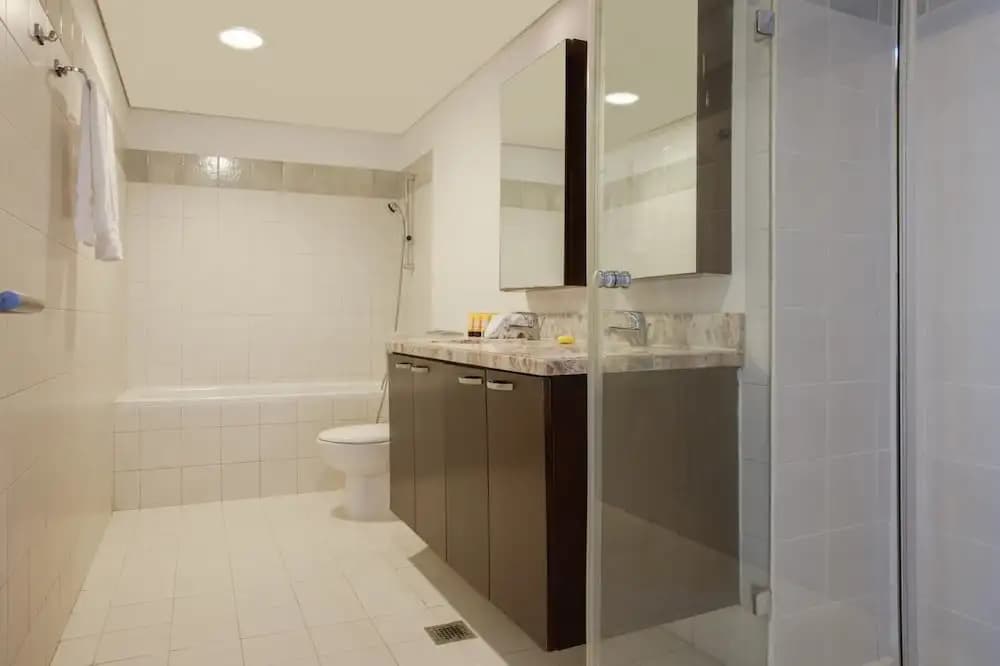 Fantastay Marina Tower - photo 6