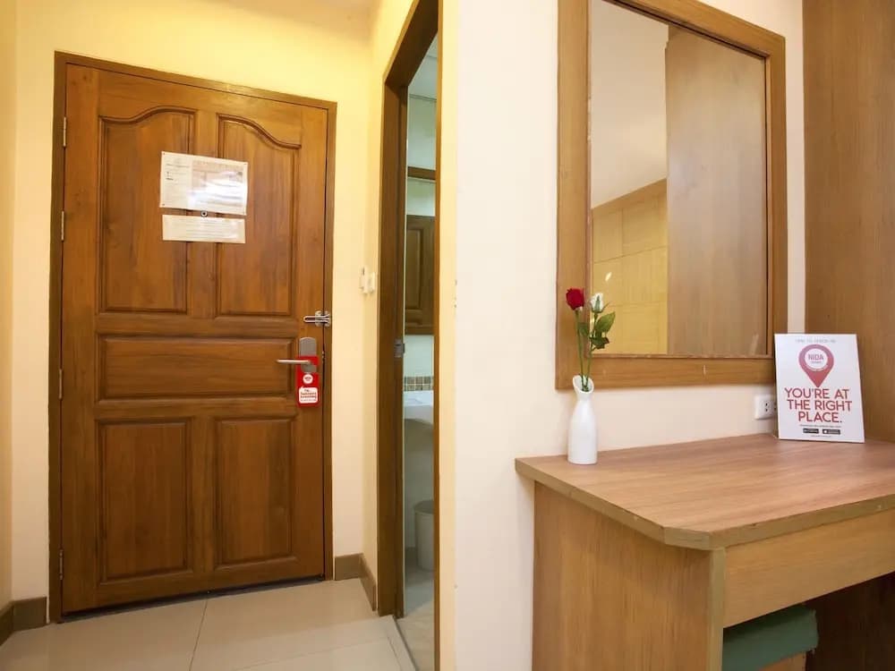 曼谷三6体育馆地标奈达酒店(Nida Rooms Triple 6 Stadium Landmark) - photo 11
