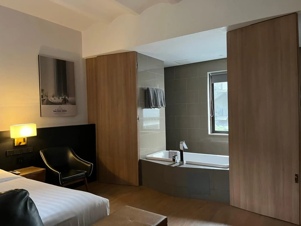 Hotel Noir - photo 18
