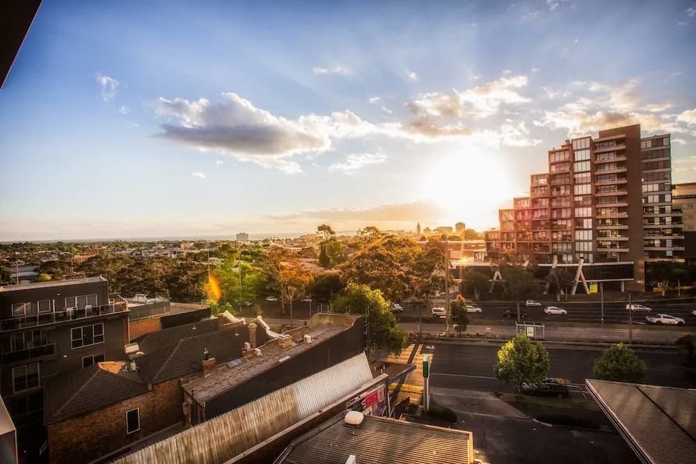 Brand New APT with Sea Views in Heart of St Kilda - photo 10