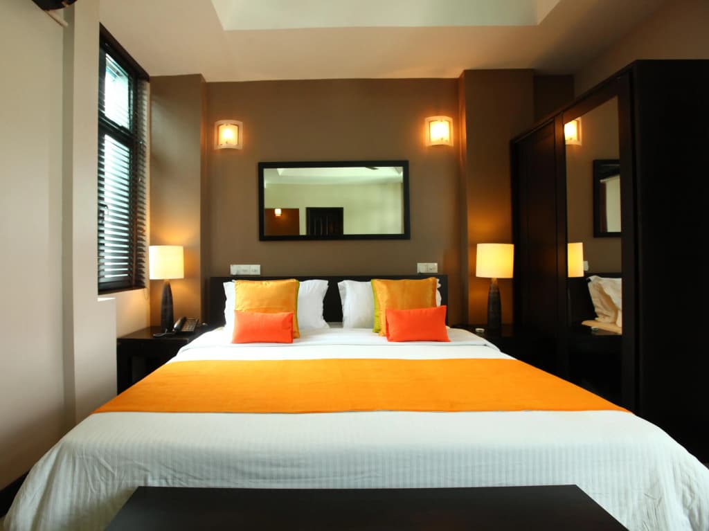 The Beehive Hotel - photo 4