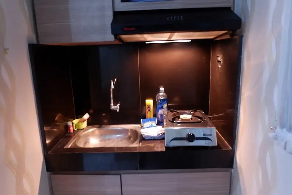 Warm Cozy Menteng Square Apartment - photo 12