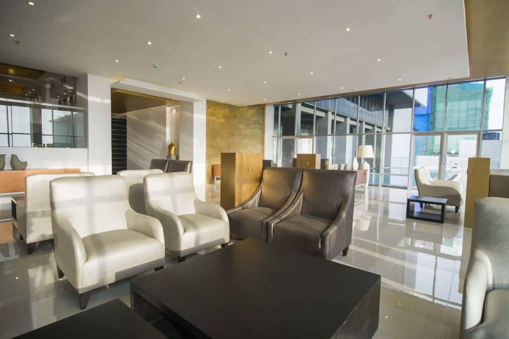 Platinum One Suites - photo 2