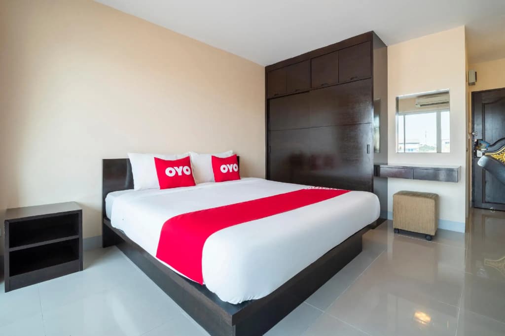 OYO 829 Royal Thai Residence - photo 5