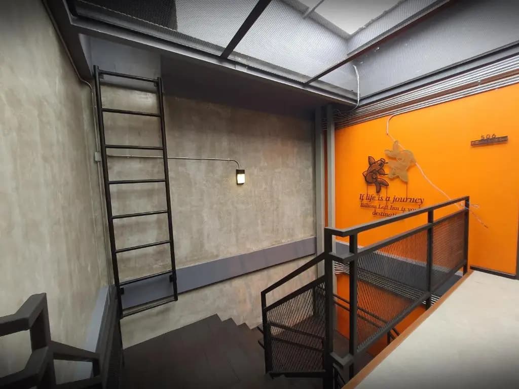 Billions loft Inn - photo 2