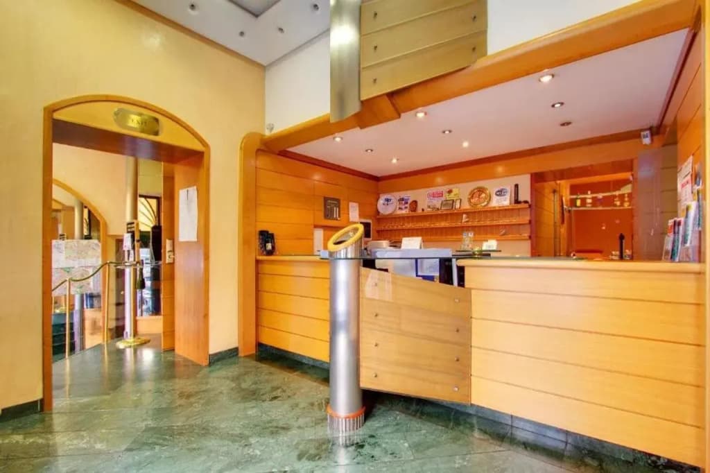 Hotel Corot - photo 2