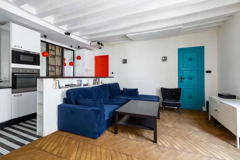 Bauhaus Magic in the Marais - photo 12