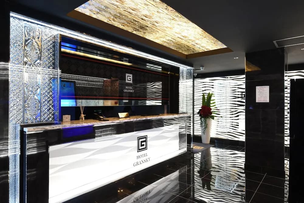 Hotel Savoy - photo 1