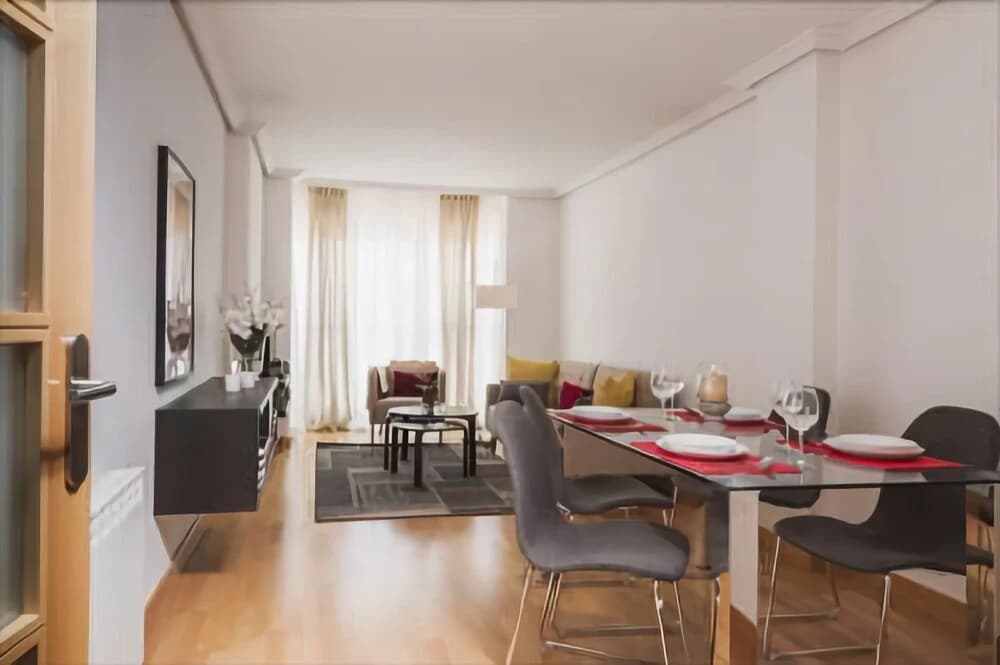Roomspace Las Tablas Azofra Apartments - photo 3
