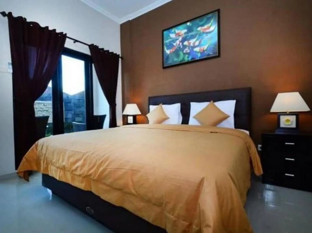 Griya Mesesari Premium Guest House - photo 4