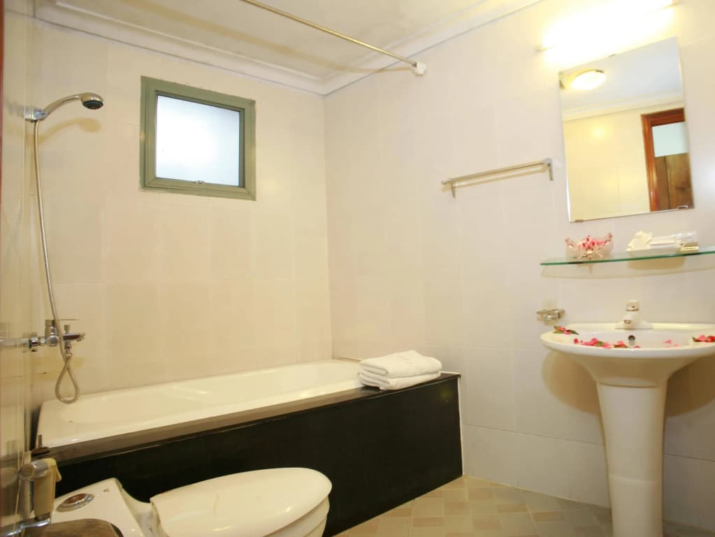 Urban Alley Hotel - photo 7