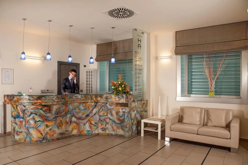 Hotel Artis - photo 24