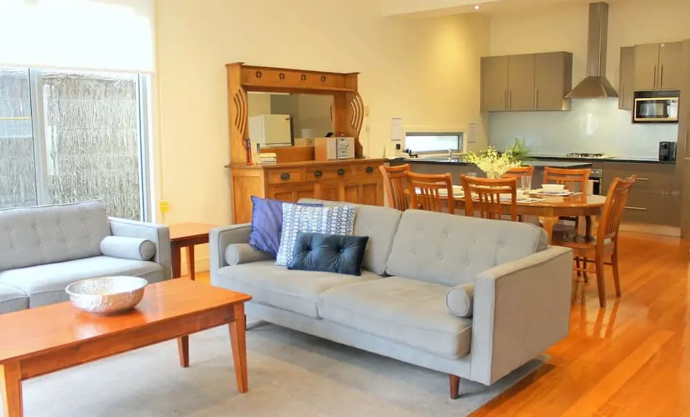 Balcombe Apartments - photo 17