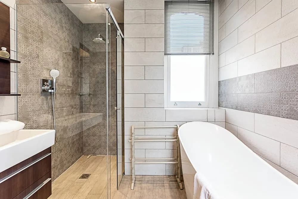 Well-designed Chelsea Flat - photo 15