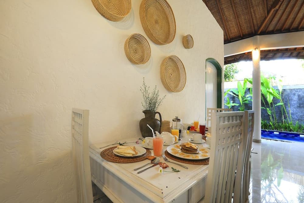 Singgah Villas Seminyak - photo 22