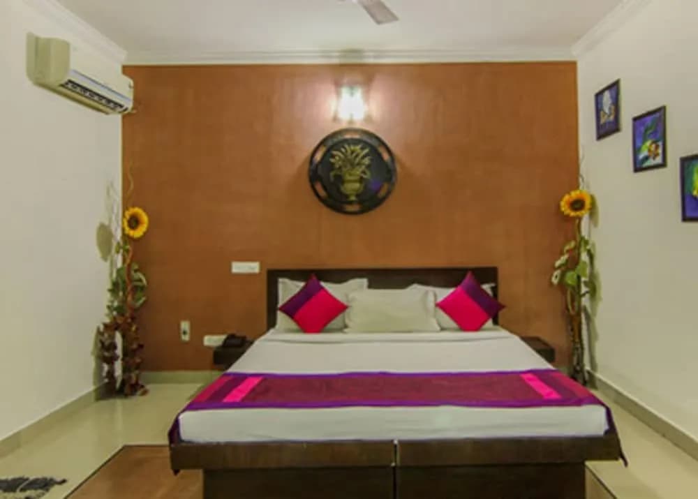 Hotel Om Paradise Near IGI Delhi Airport - photo 6