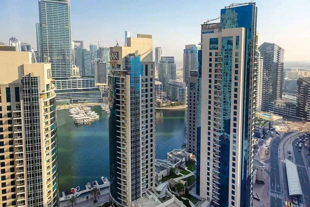 Panoramic Spacious City View 2BR Escape - photo 24