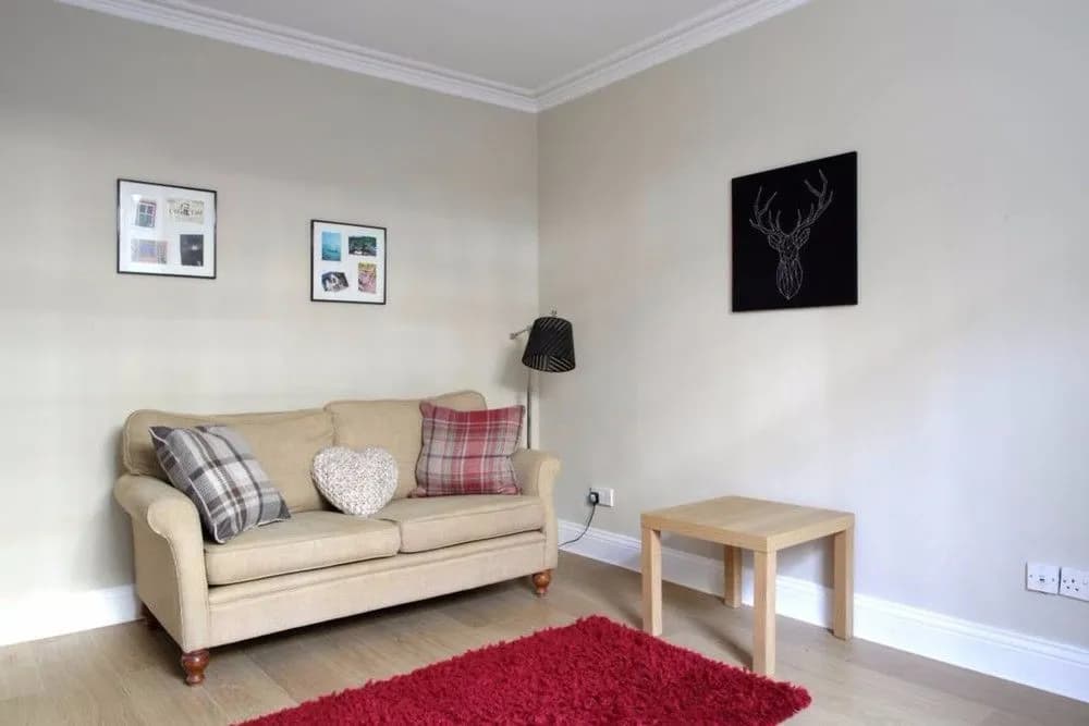 Central New Town Flat - photo 10
