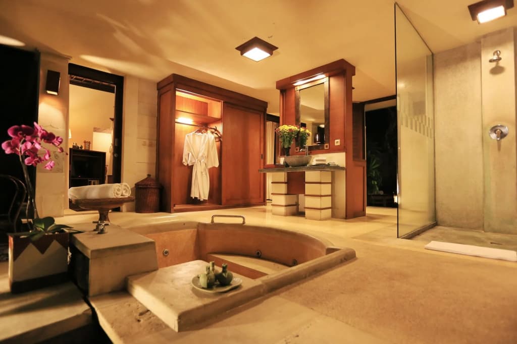 The Sanyas Suite - photo 7