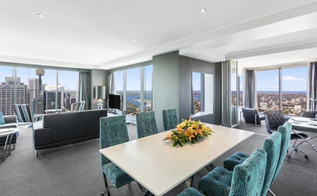 Meriton Suites World Tower - photo 14