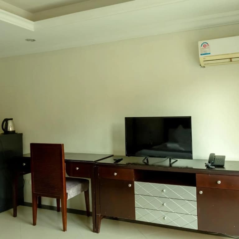 Ivory Palace Hotel - photo 40