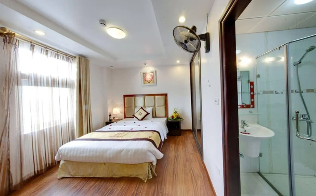 Van Mieu 2 Hotel - photo 2