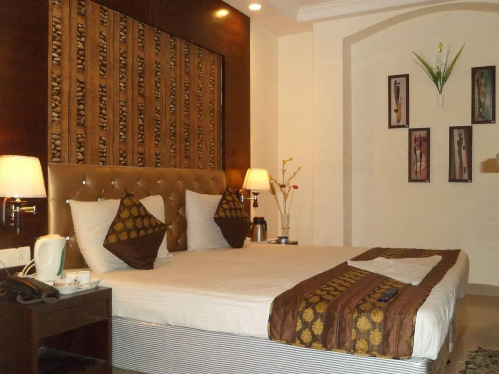 Hotel Arjun - photo 4