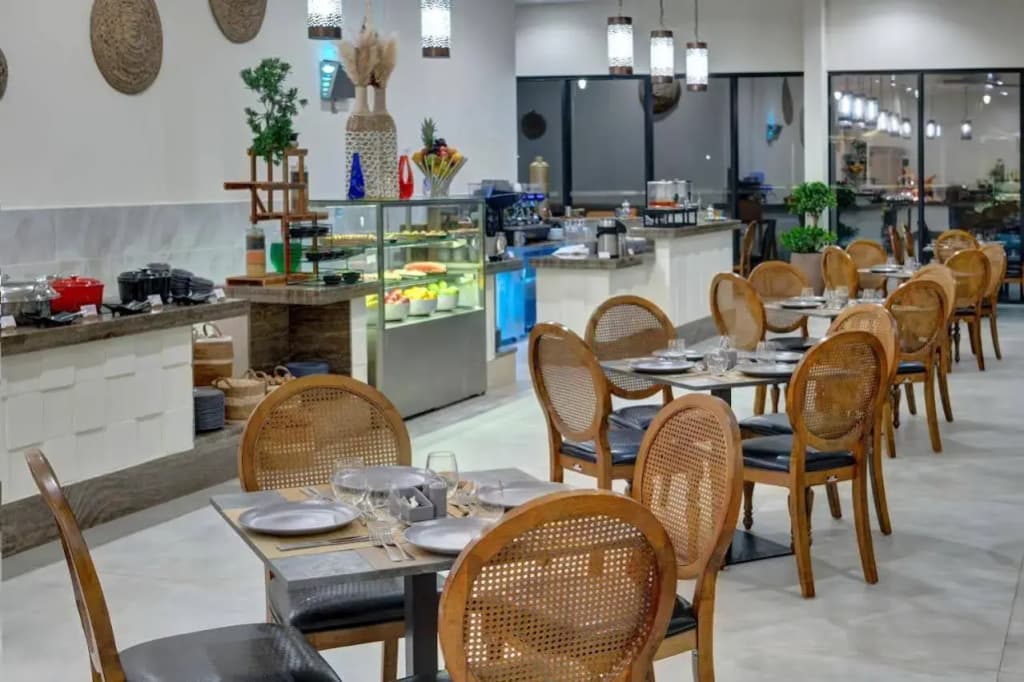 Western Hotel Liwa - photo 26
