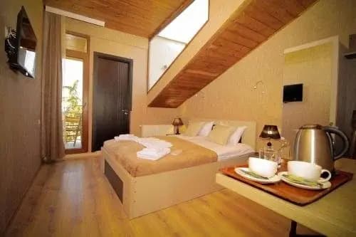 Hotel 5 Rooms - photo 5