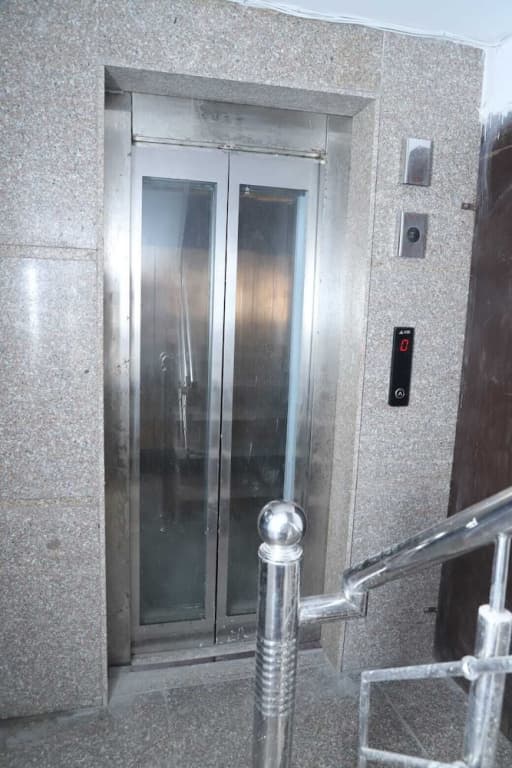 Hotel Rudraksh Tree - photo 8