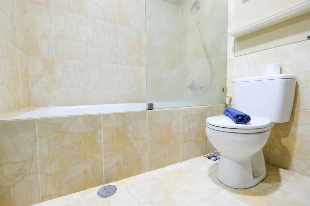 Spacious 2Br Bellezza Apartment - photo 8