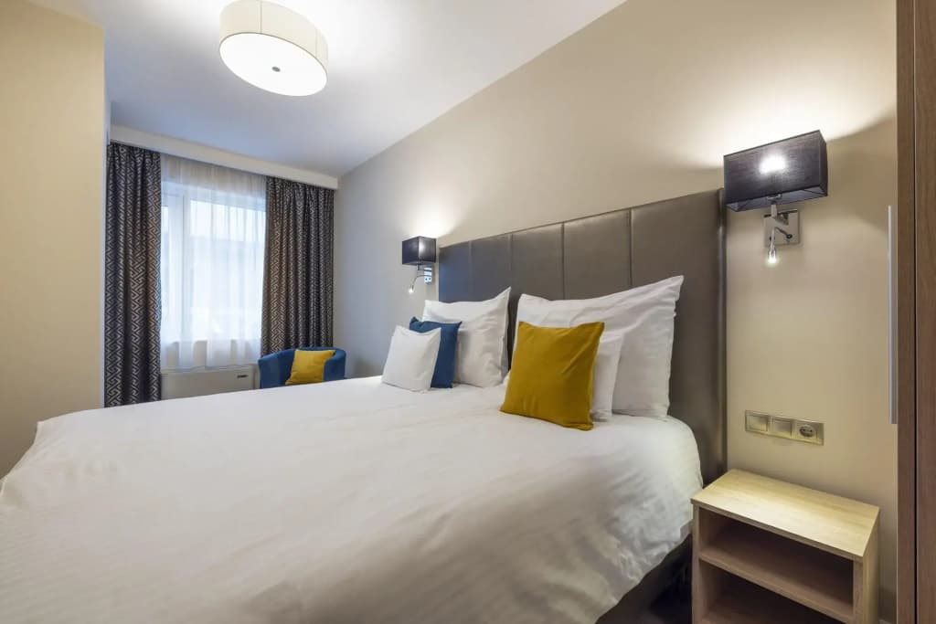 Silver Crown Hotel & Residence - photo 6