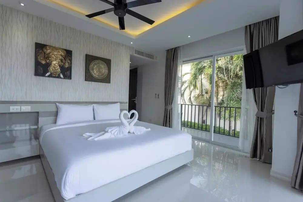 Oceanview 4BR Villa Jacuzzi Escape V180 - photo 1