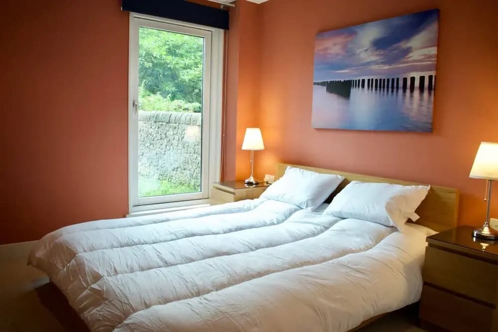 Super Central City Apartment - 1 Bedroom, Sleeps 4 - photo 8