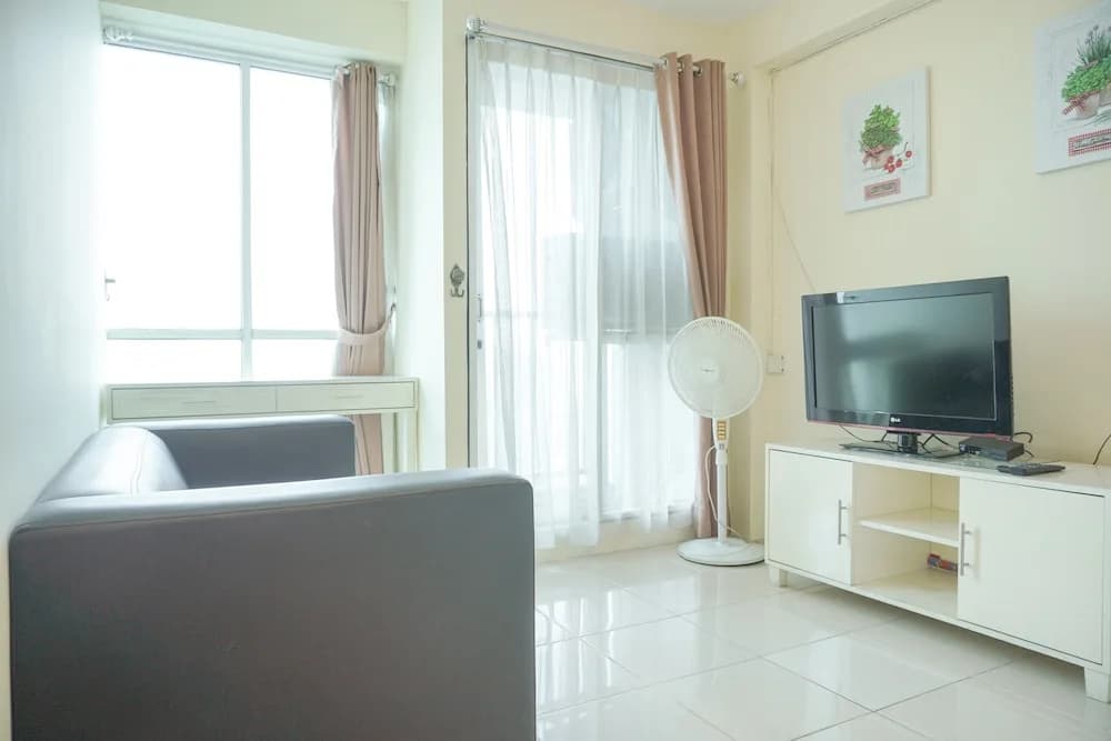Homey And Comfortable 2Br Tifolia Apartment - photo 16