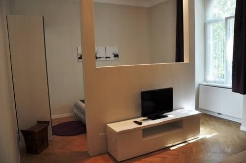 Bluedanube Apartments - Nestroy - photo 4