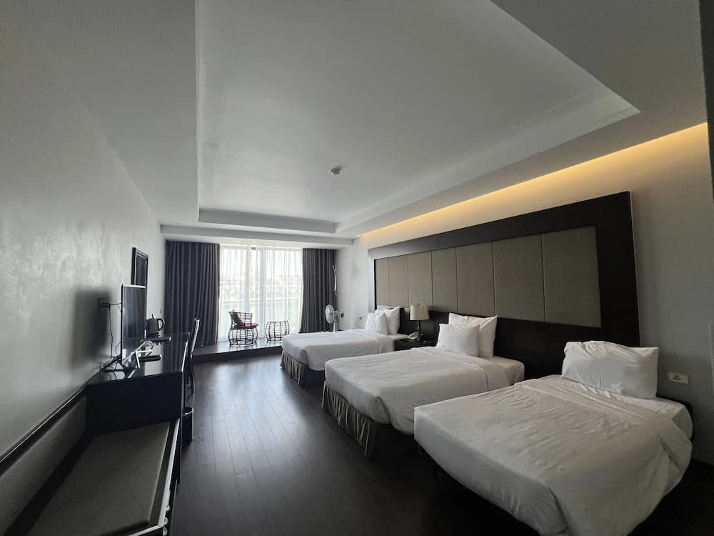 Moon Halo Hotel - photo 4