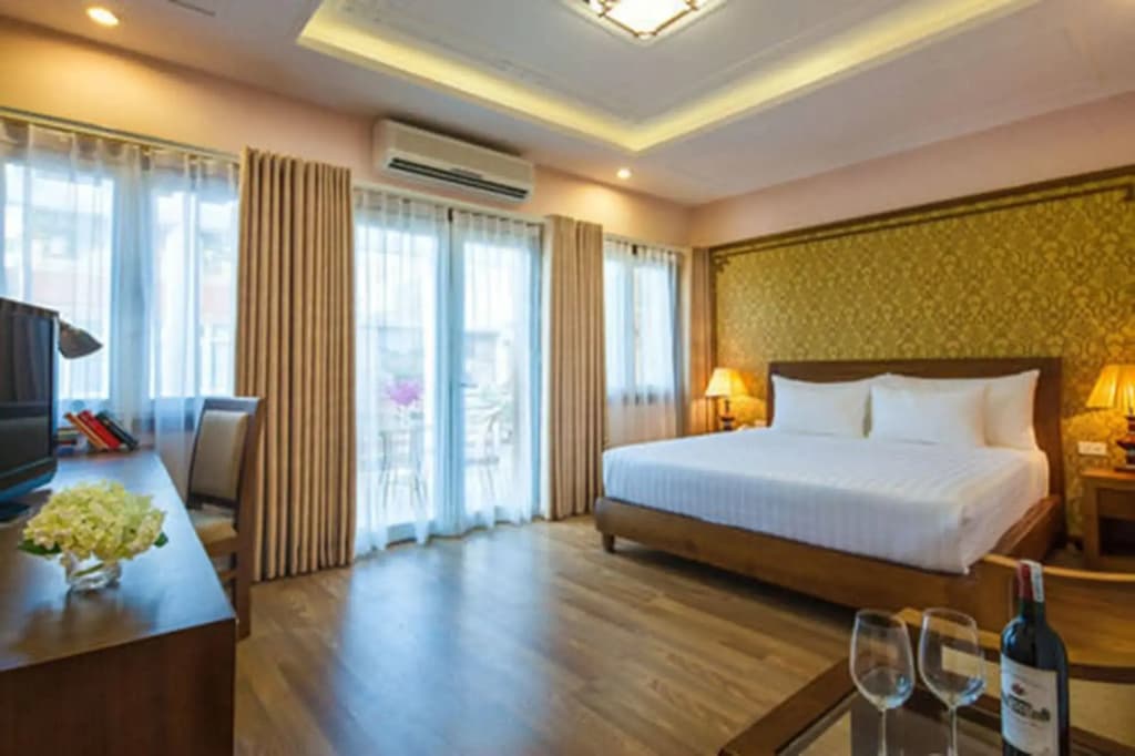 La Palm Hotel - photo 6
