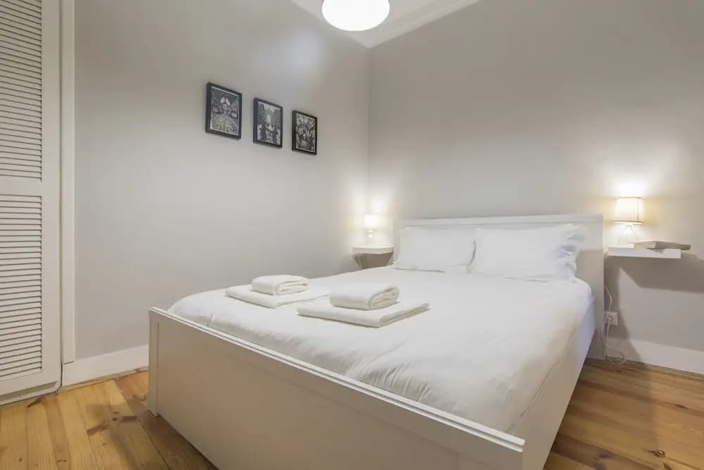 Trendy & Lightful Apartment - photo 6