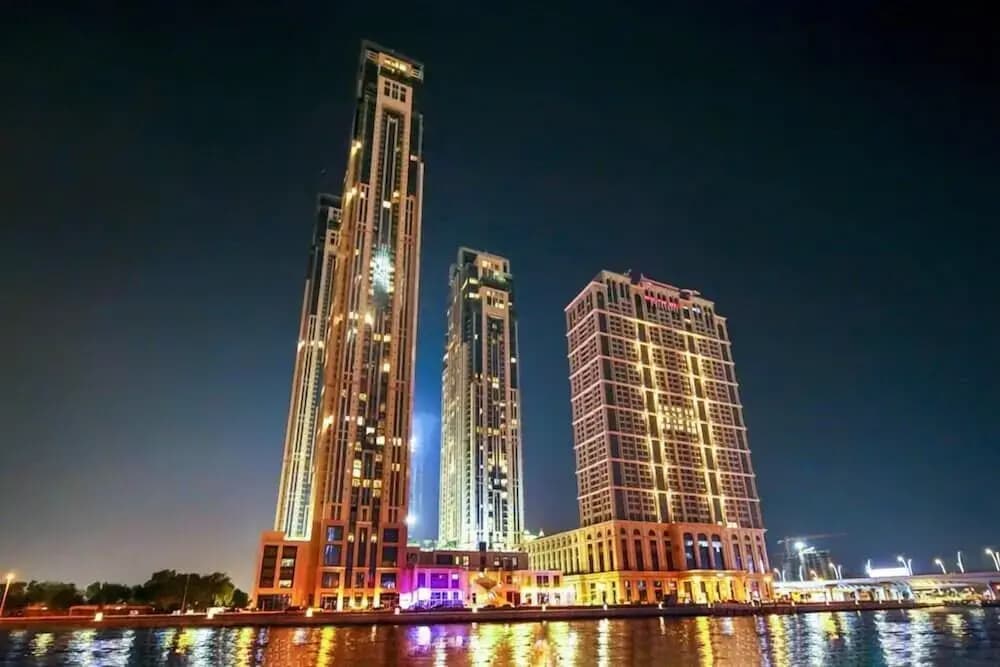 Dubai Canal View 1 BR Premium Apartment - AMN - photo 1