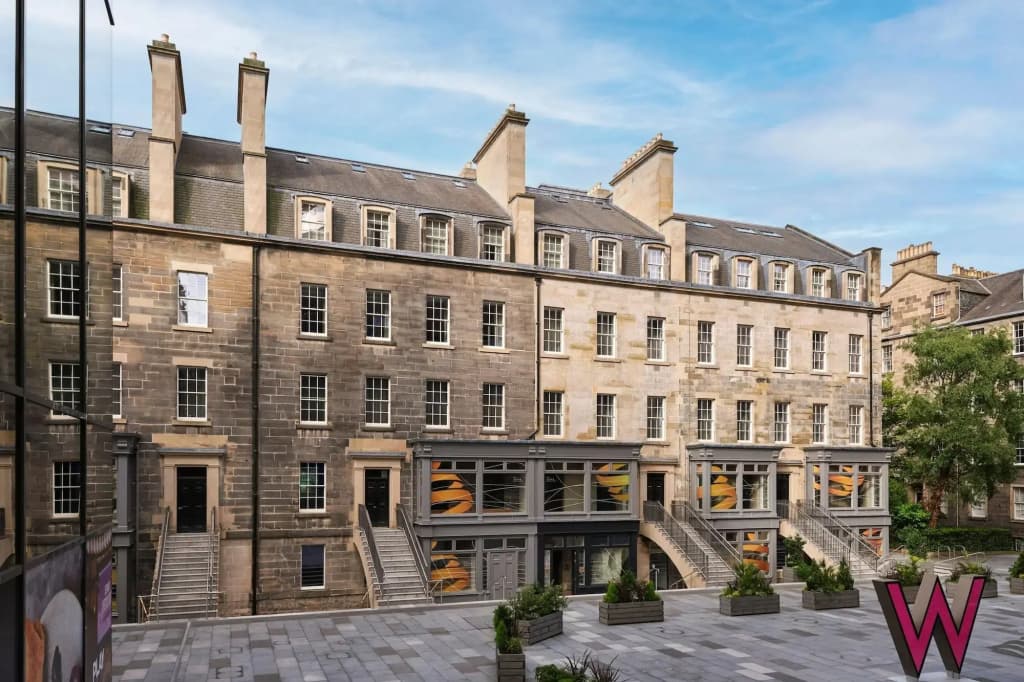 W Edinburgh - photo 1