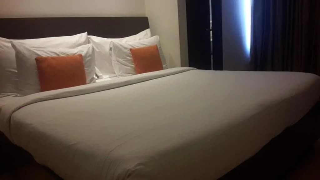 Hotel Cabana 5 Mins Walking Distance From NDLS Station - photo 17