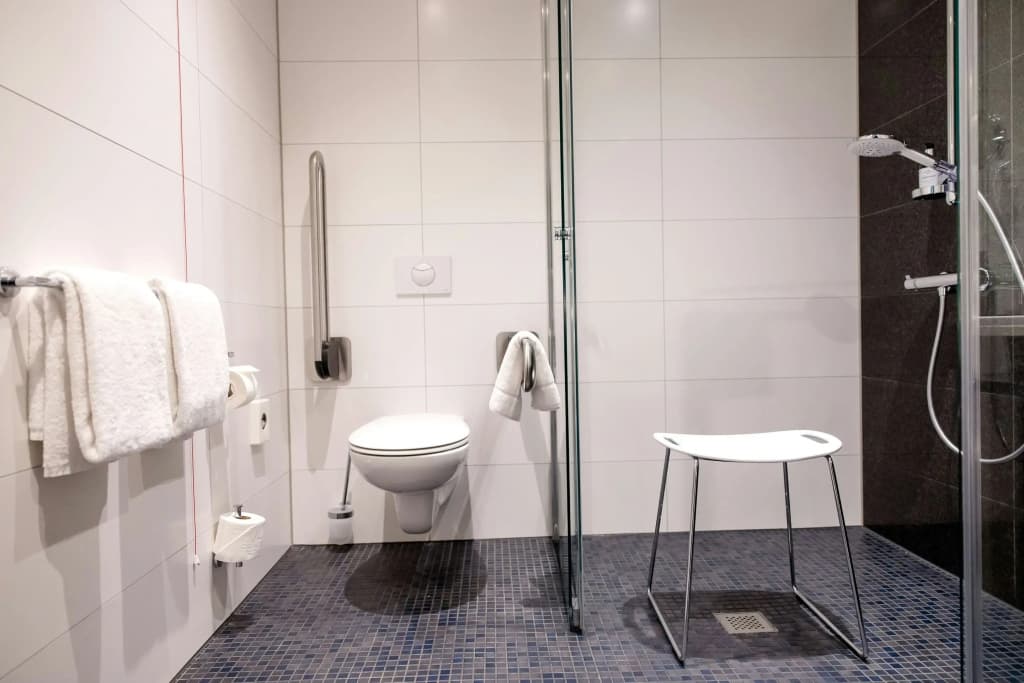 Motel One Berlin-Alexanderplatz - photo 8