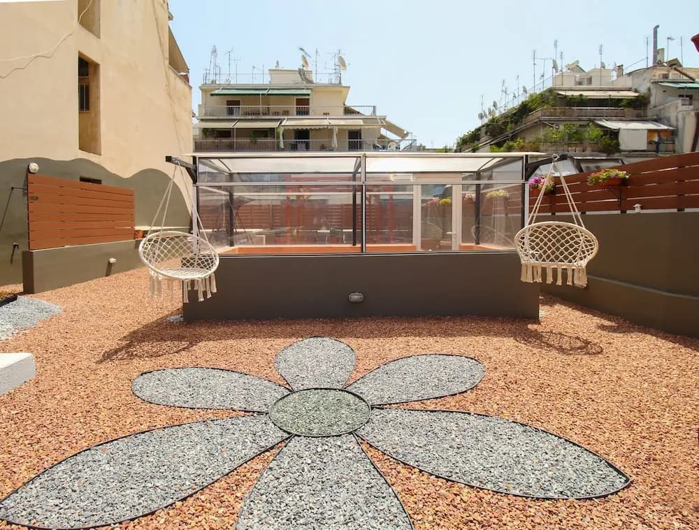 Modern Apartment With Roof Terrace in Athens - photo 12