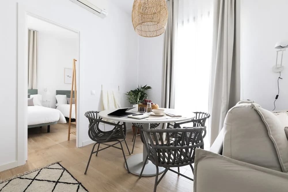 Aspasios Verdi Apartments - photo 3